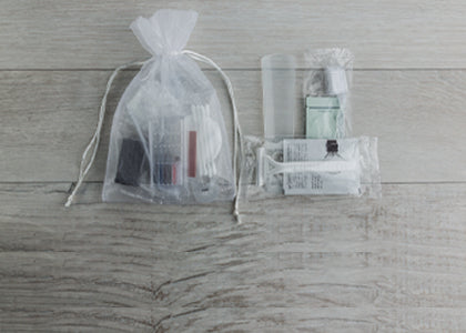 Gfl No Logo simple and smart amenities and cosmetics bag for rooms